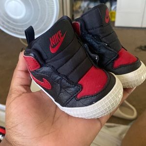 Infant Jordan’s 1s: barely worn